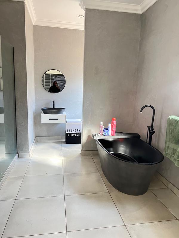 To Let 5 Bedroom Property for Rent in Kathu Northern Cape
